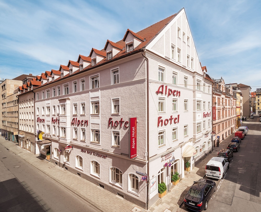 Hotel Alpen Hotel München - Image 1