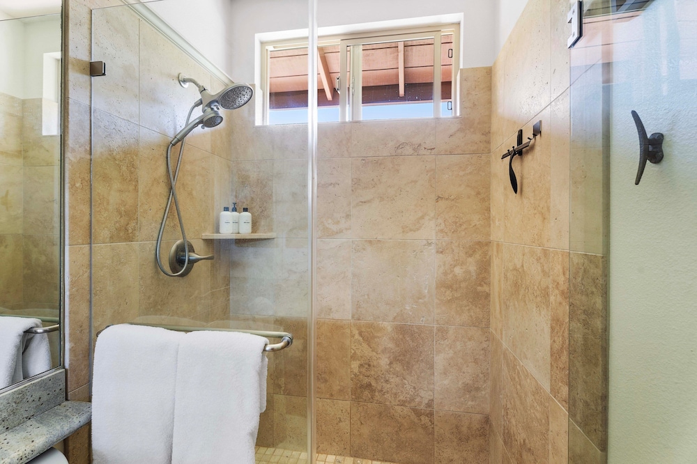 Vacation Rental - Professionally Decorated - Vrkcv
