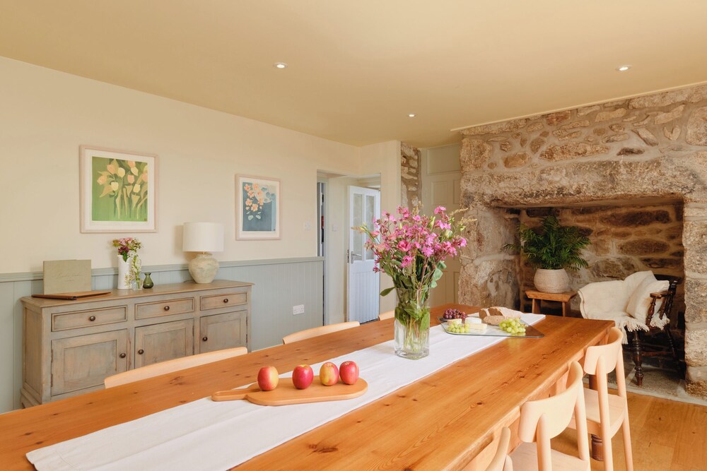 Bosistow Farmhouse
