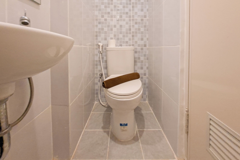 Simple Style Studio Apartment (No Kitchen) At Tokyo Riverside Pik 2