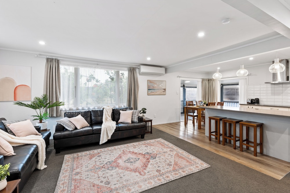 3BR near Tamaki River-Patio&Parking I Zodiak Stays