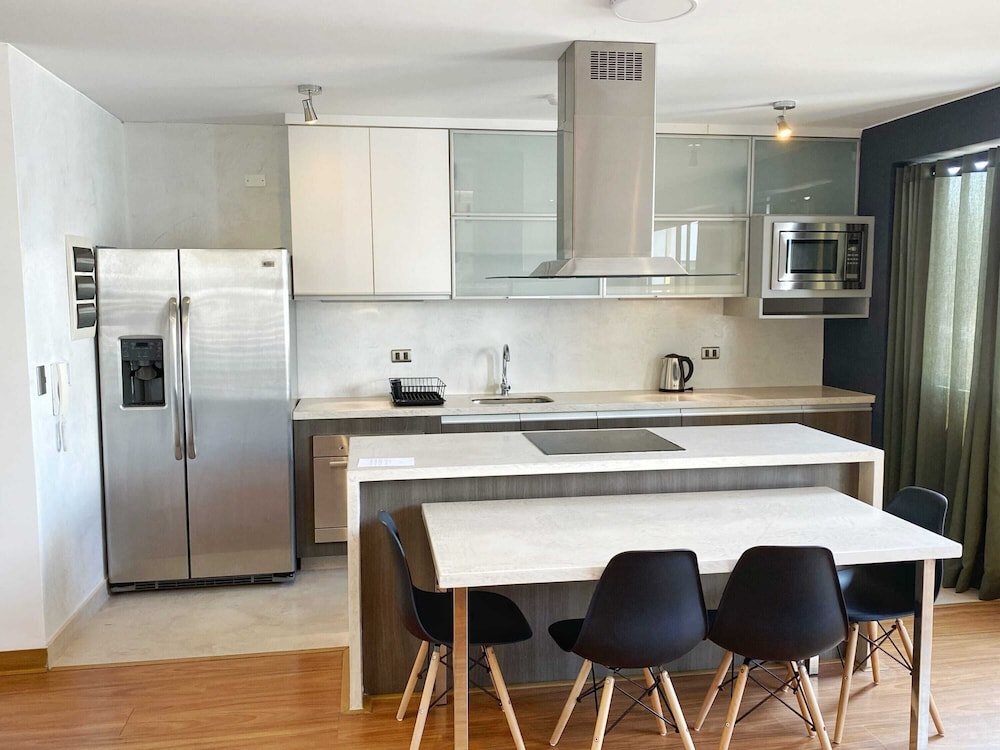 Picturesque 2BR at Malecon en Lima
