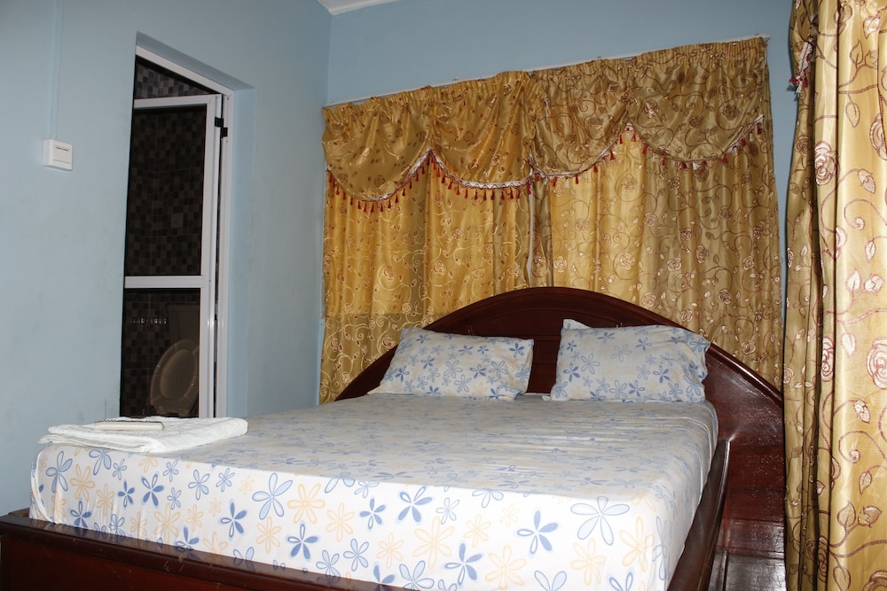 Adinkra Lodge