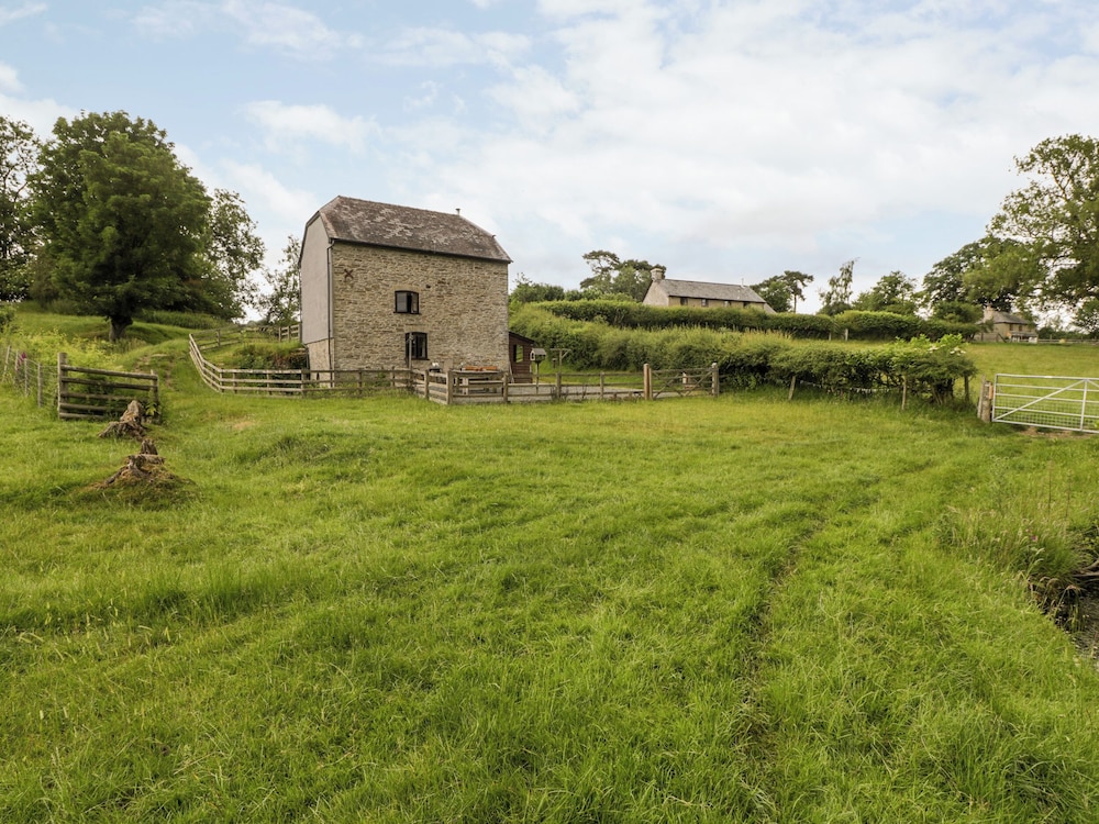 Halls Mill