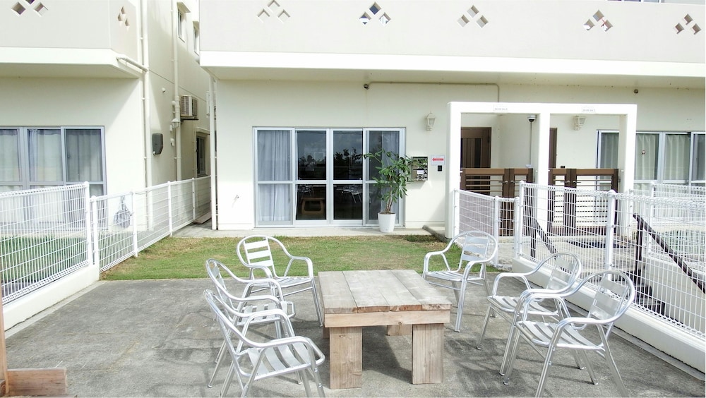 Sea Side Yaka