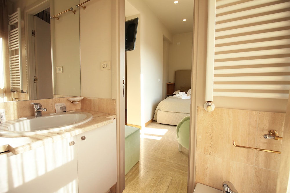 Wonder Luxurious Terrace