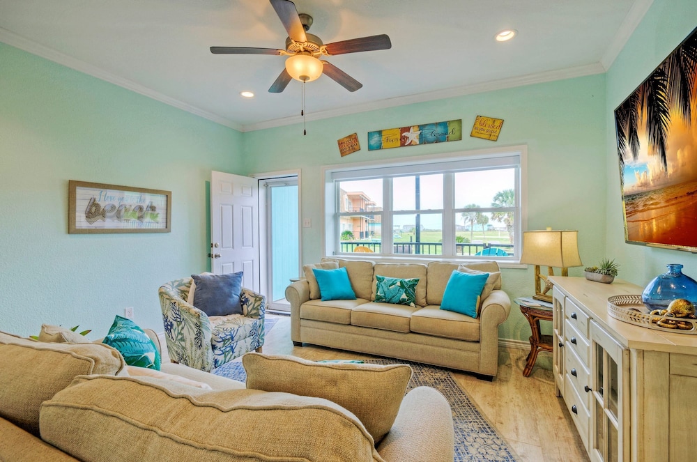 3 Condos in Beachfront Complex w Pool Sleeps 22 Island Retreat 3-unit Buyout