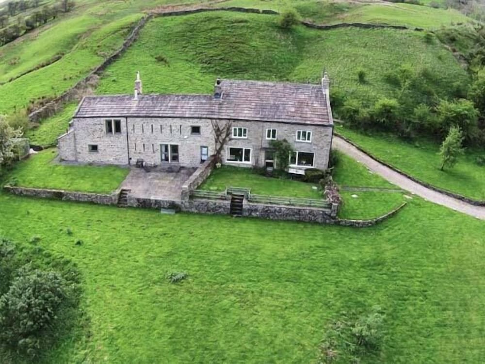 Deerclose West Farmhouse