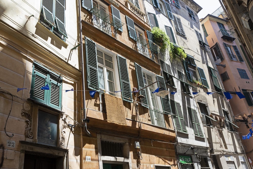Genoa Vacations - Sui Tetti del Centro di Genova - Property Image 5