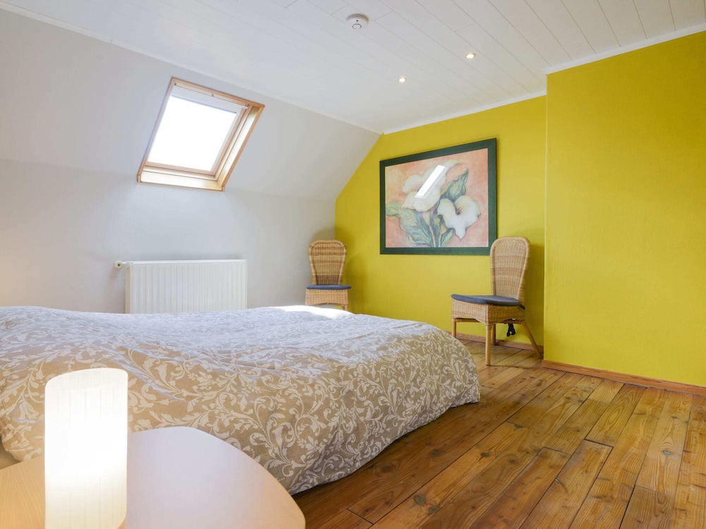 Vacation Home in Vleteren Near Nature Park view 4
