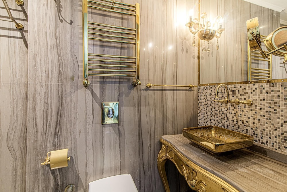 Magnificent Historic Mansion in Beylerbeyi