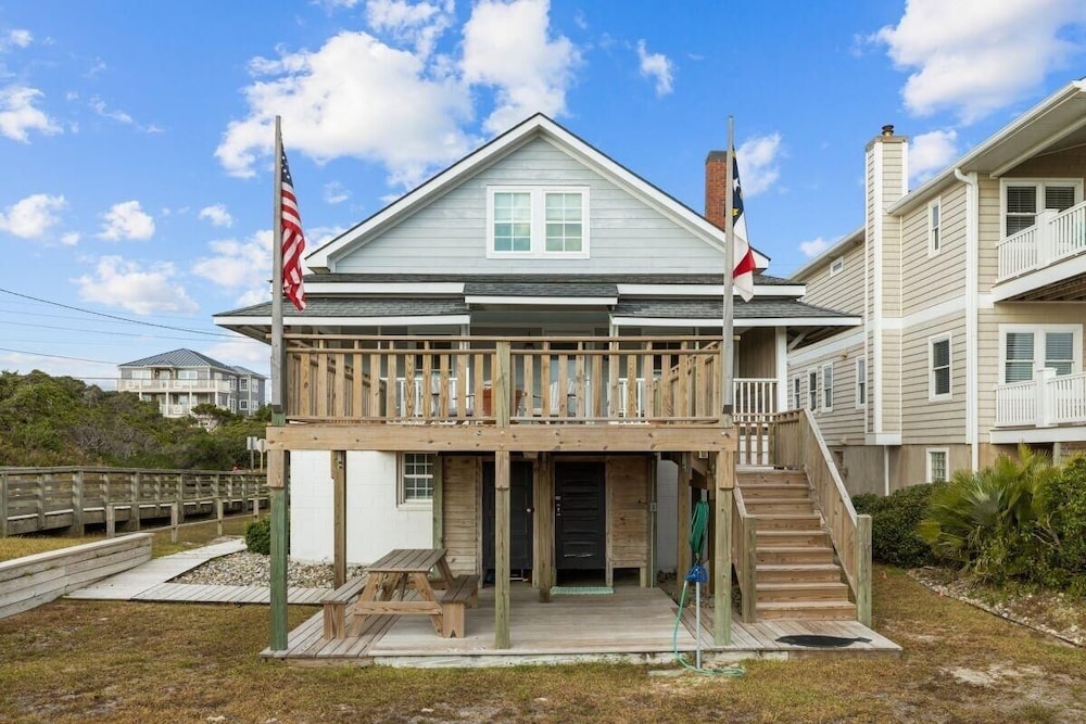 Sunset Shores 5 Bedroom Home