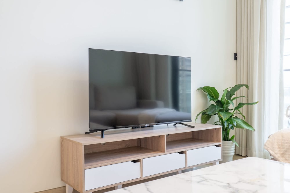 Peace and Tranquility in This 1 Bedroom in JVC