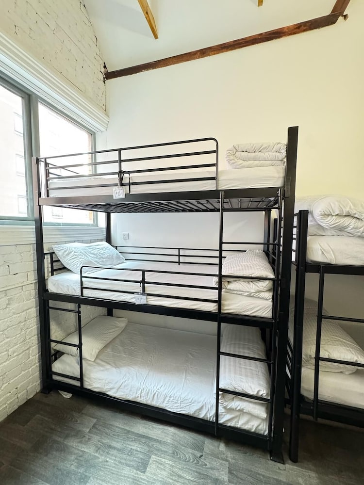 Rahman Hostel - Manchester