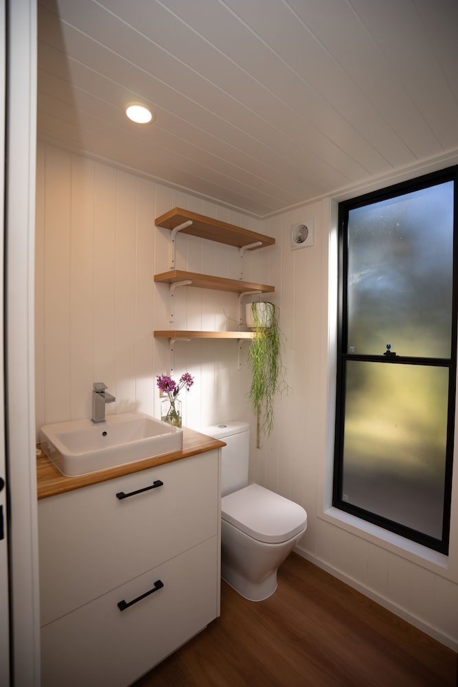 Waterlily Tinyhouse