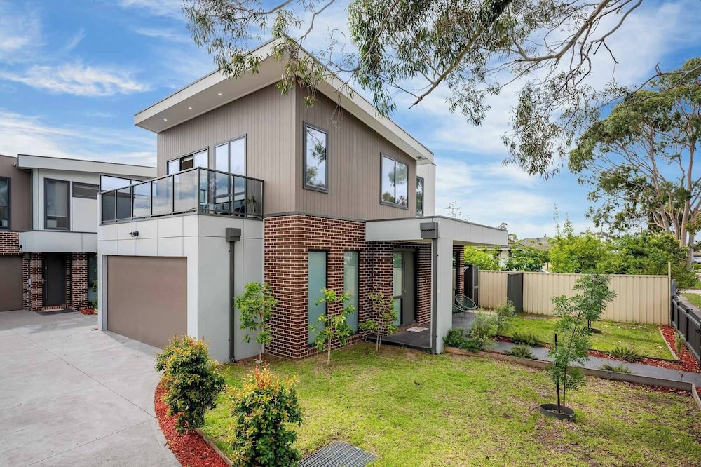 Luxurious Townhouse7 km to CBD