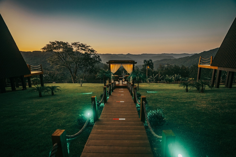 CABANAS COFFEE HUTS