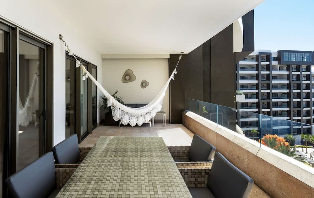 2BD Oceanview Suite Garza Blanca Cabo
