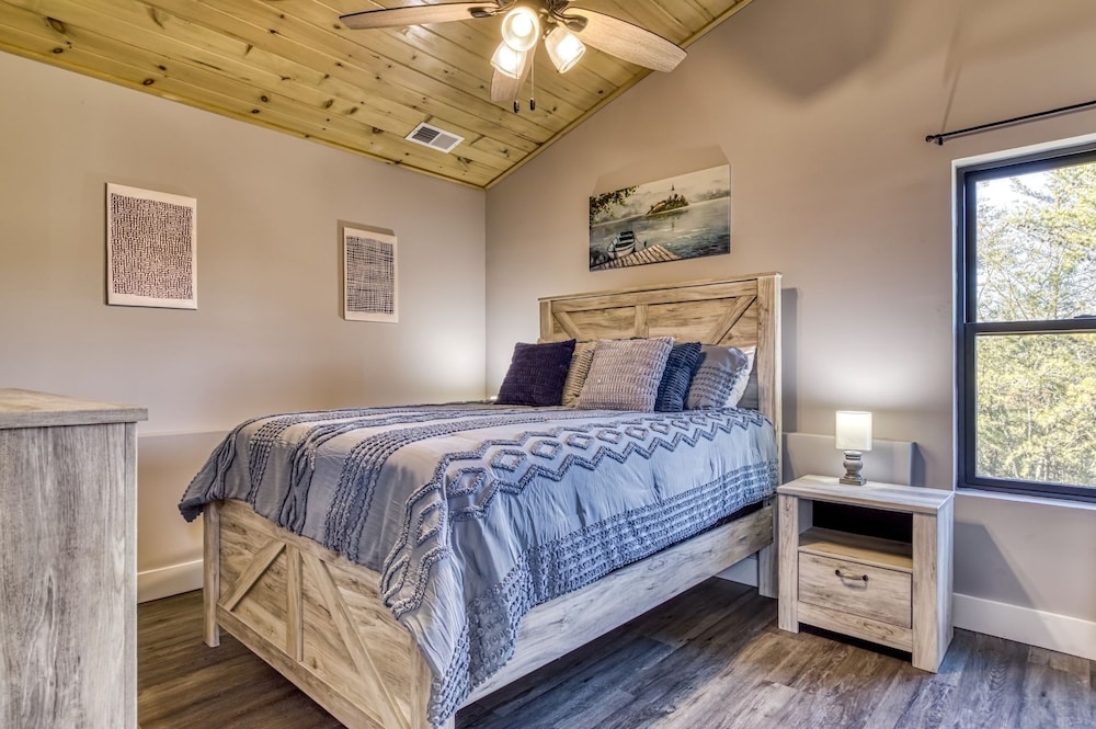 Kingfish Kreek Cabin I 3 Bedroom Chalet