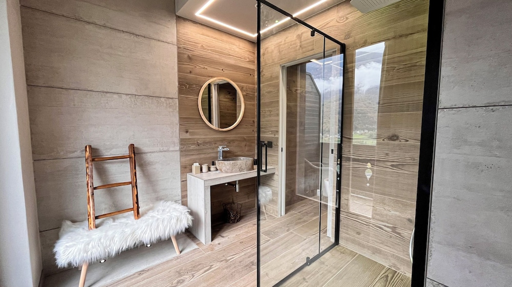Agarthi Suites