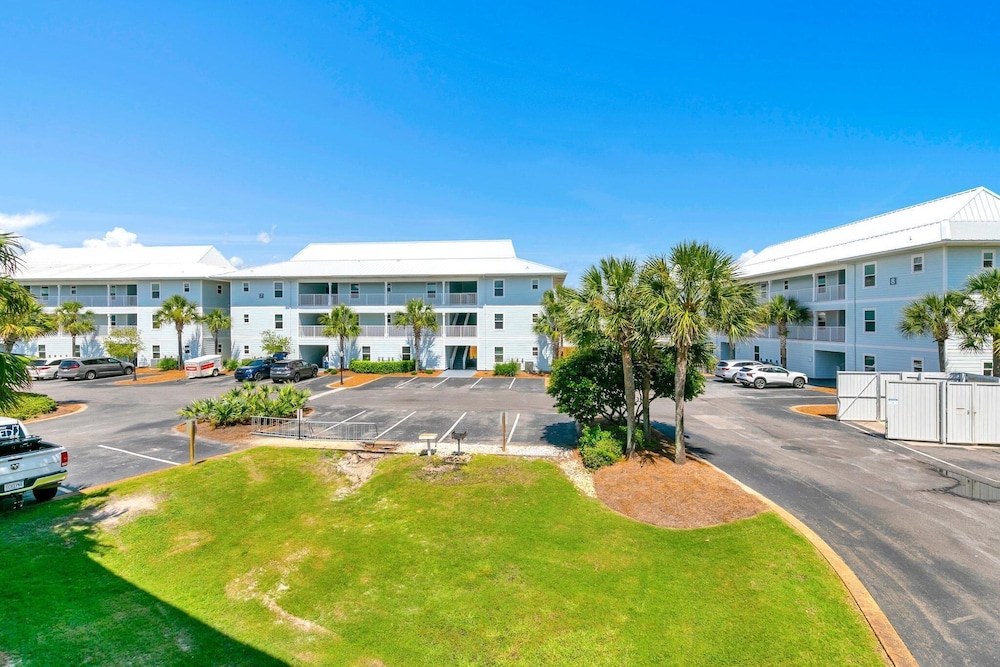 Beachside Villas 523