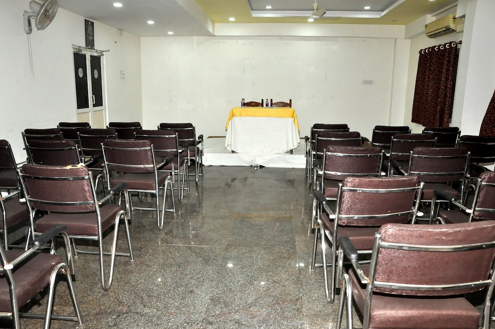 meeting & event spaces