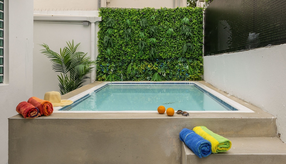 Kb 123 3bd2ba Pool Walk to OceanPark