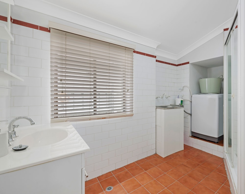 Kozyguru | Surry Hills | Classic Terraced House