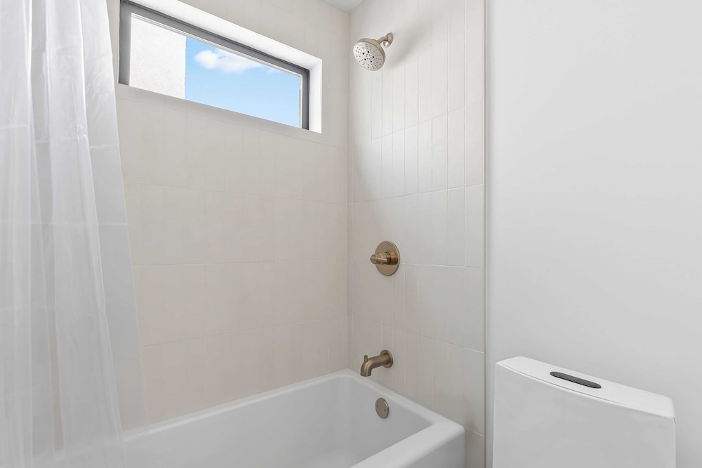 Point View Retreat by Avantstay Modern Coastal Retreat Near Sunset Cliffs & Ocean Beach