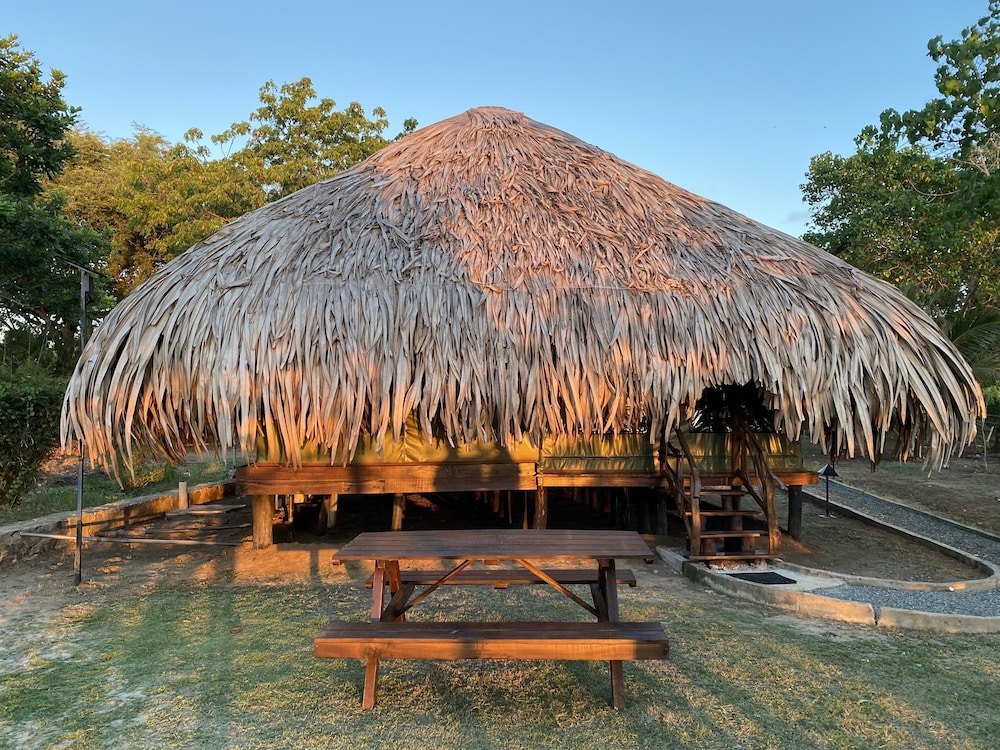 Yala Lake View Cabanas