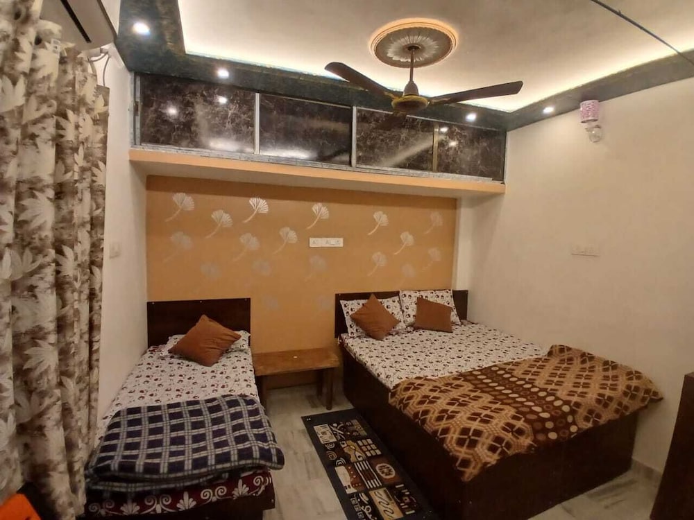 Kaashvi Home Stay