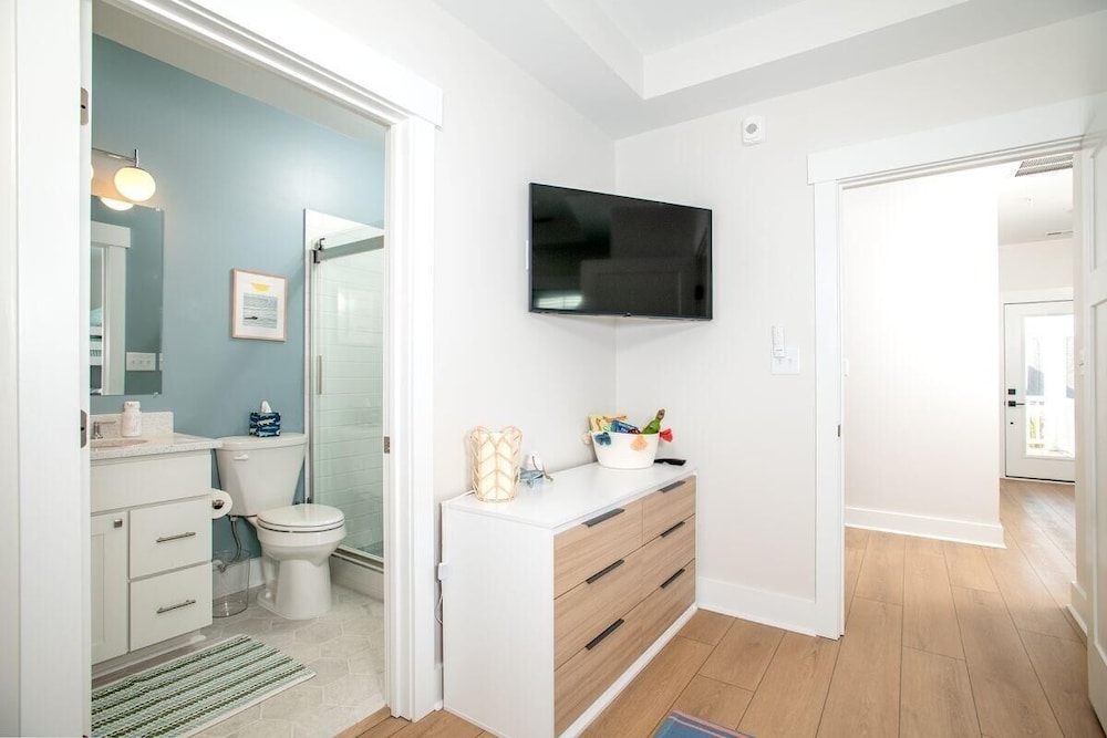 Salty Dalty & Three Buoys 3 Bedroom Townhouse