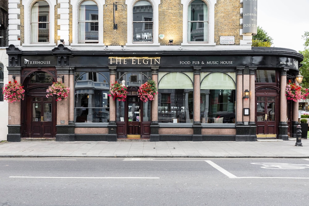Bassett Road XII by Onefinestay