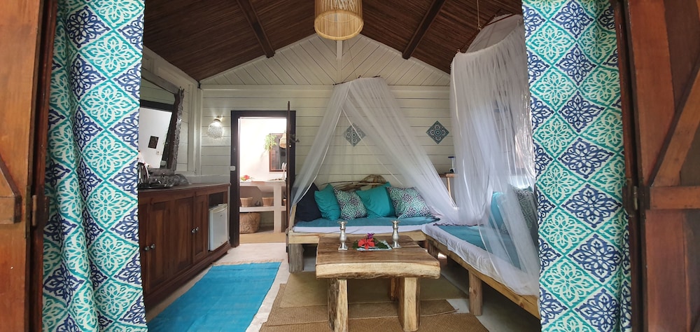 Ravoraha Ecolodge