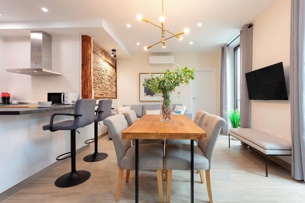 Sophisticated House With Terrace. Plaza del Realejo