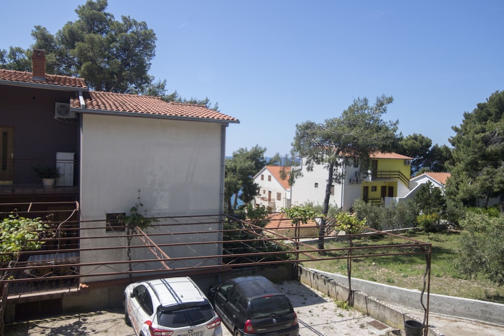 Photo 47