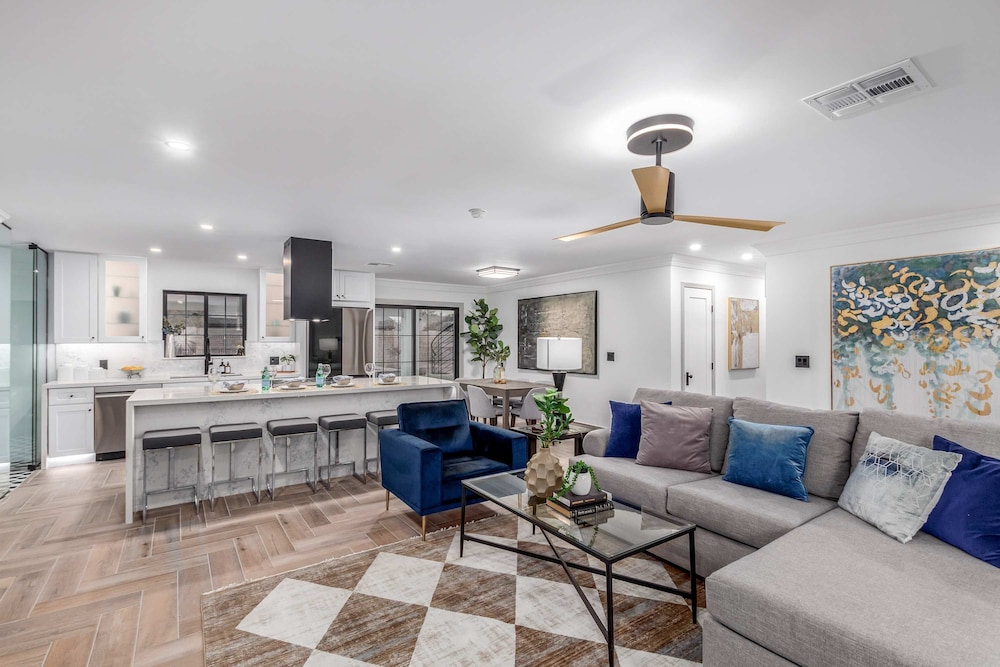 NEW Sundancer Oasis Old Town Pool Spa Rooftop Deck