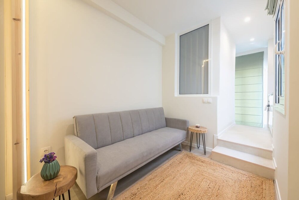 The Urban Loft 2 - Athens Unique Oasis photo 5