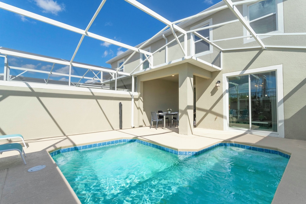 Gorgeous 4 Bd w Pool at Champions Gate Resort 1020 - Image 2
