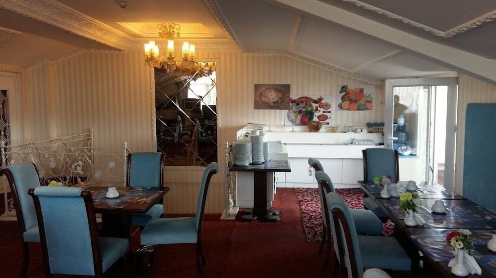 Azade Butik Otel