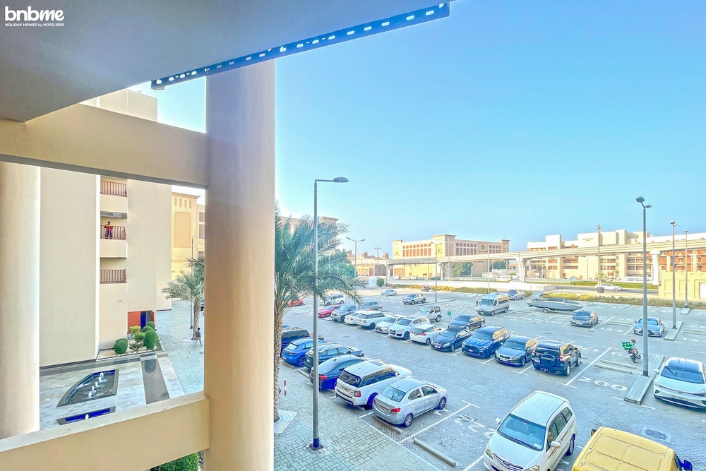 bnbme | Palm Views West | STUDIO