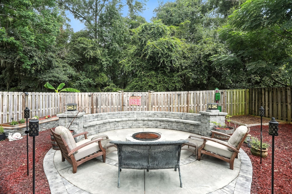 Lowcountry Luxury Near Palmetto Bluff 4 Bedroom Home