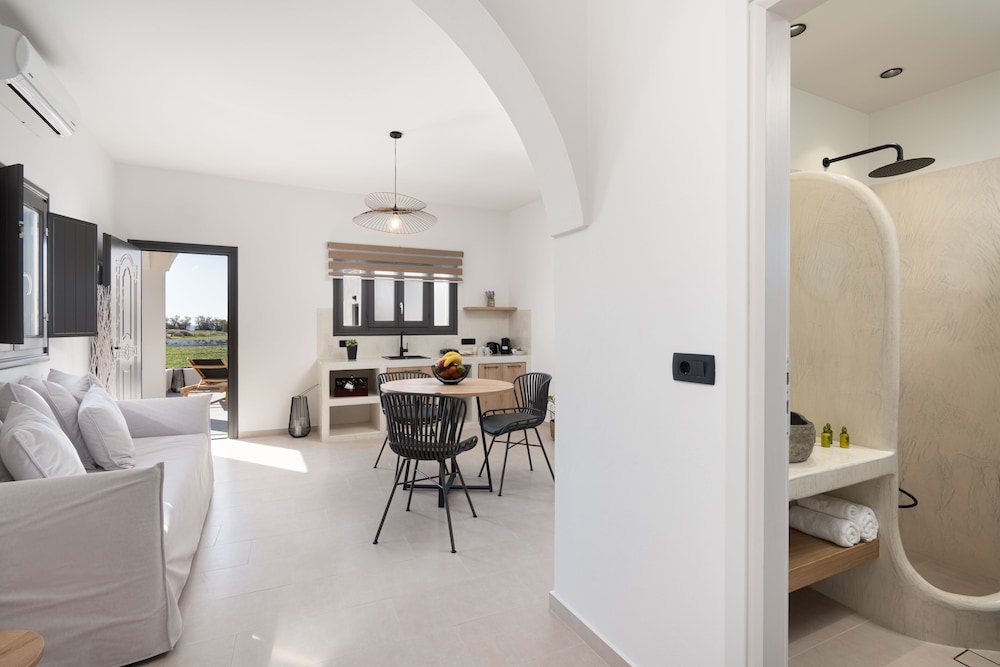 Almira Luxury Suites view 2