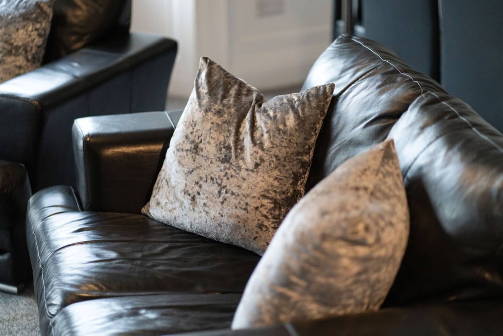 Lochside Apartment C
