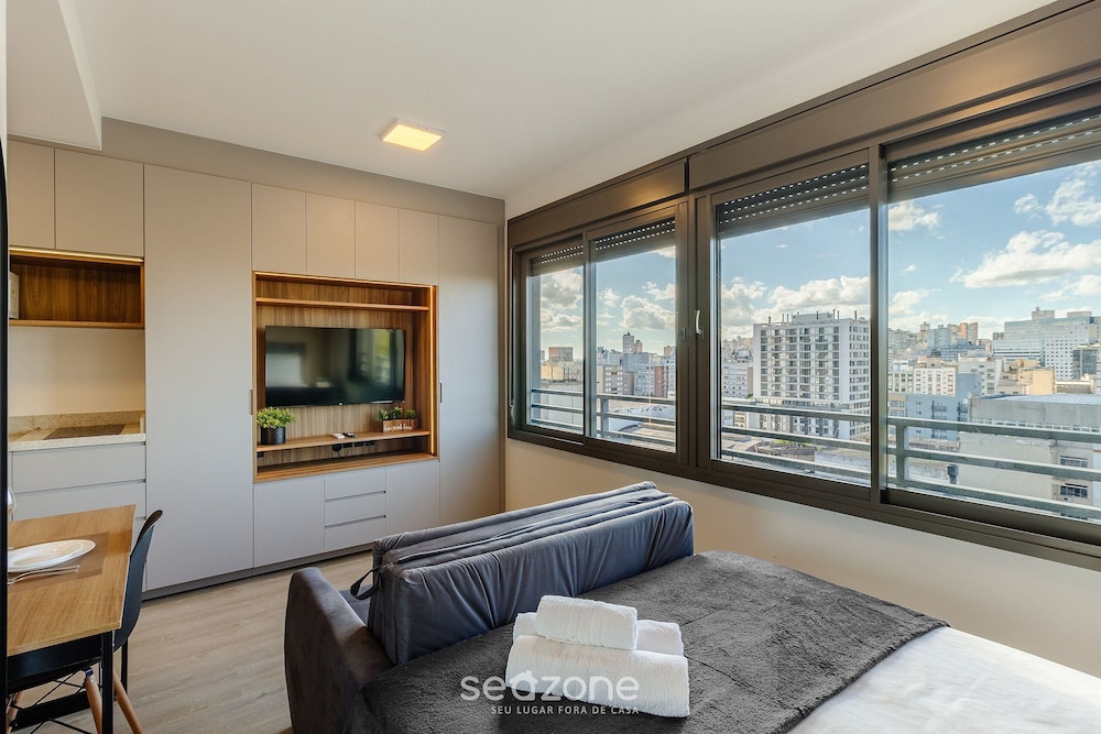 Studio in Building With Swimming Pool in Porto Alegre - JRE