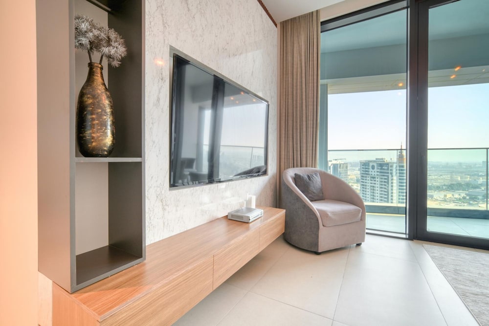 Ritzy Address JBR Apt w Scenic Balcony View