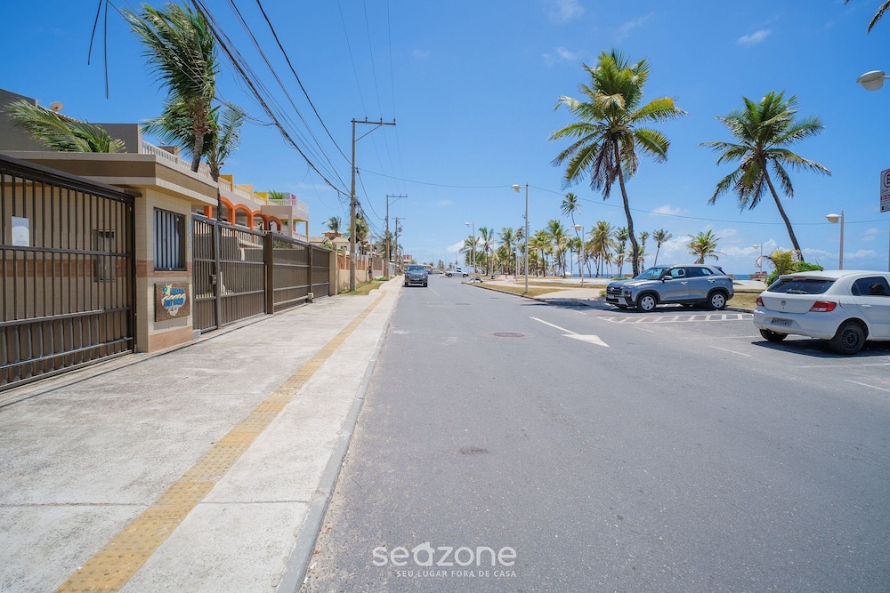 Beachfront House with 2 Bedrooms in Salvador