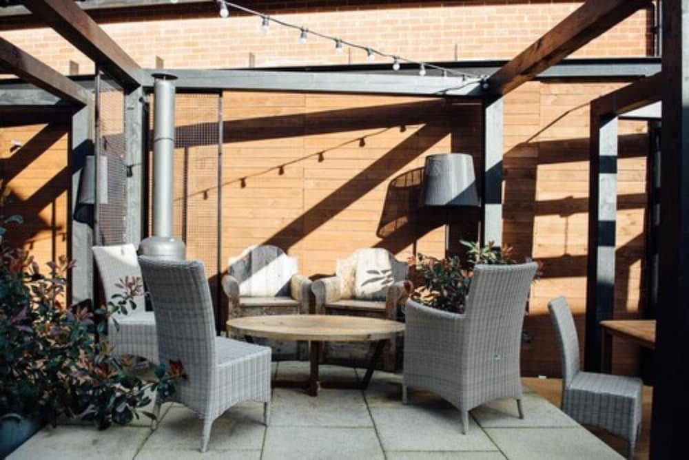 Bedford Vacations - The White Hart - Property Image 18