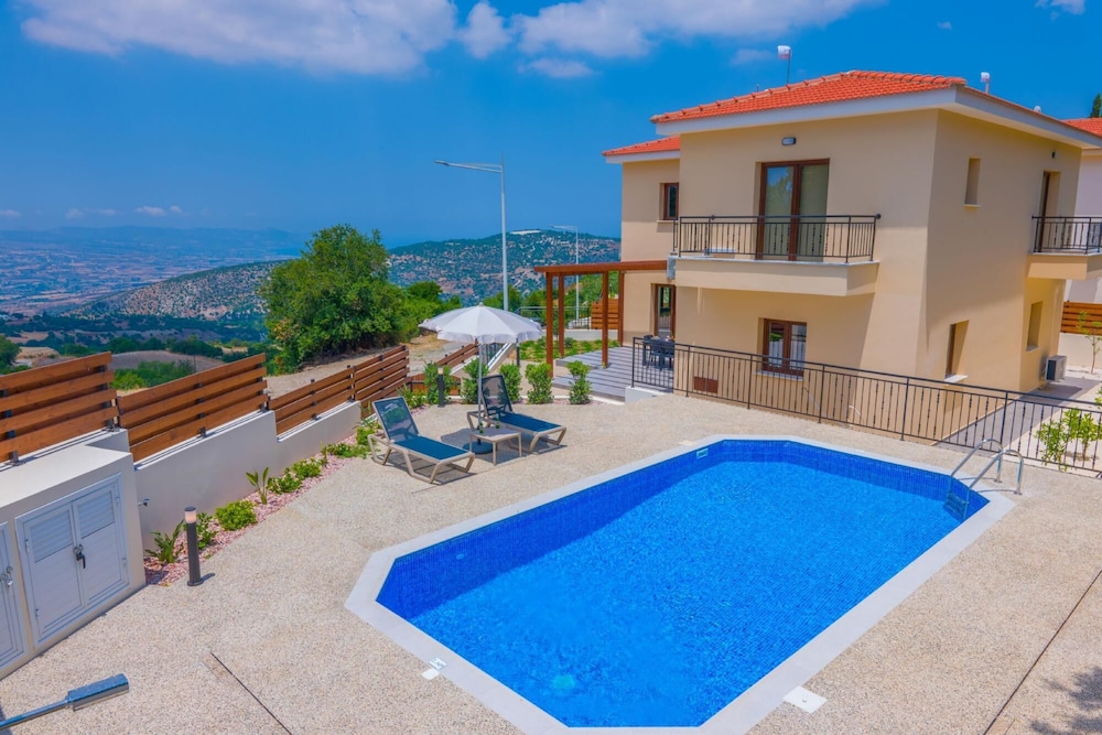 Villa Kerastis in Malatya view 2