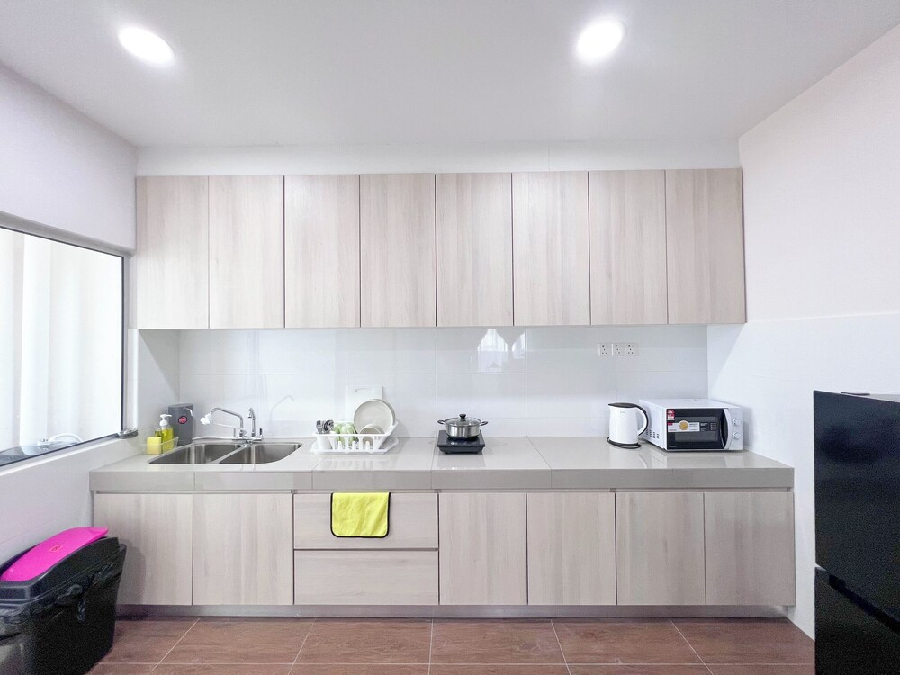 MH Maison by Manhattan Group